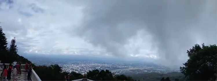 阿布扎比队问鼎金字塔终点(阿布扎比房车小镇介绍)